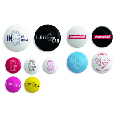 Insigne Gyeon Mix of Gyeon Badges (100 pcs) 37/44/56 mm