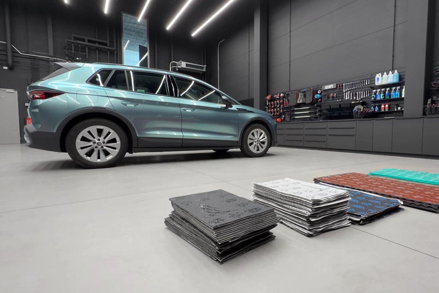Rasťo Chvála din nou la noi în atelier - i-am făcut insonorizarea la Škoda Elroq