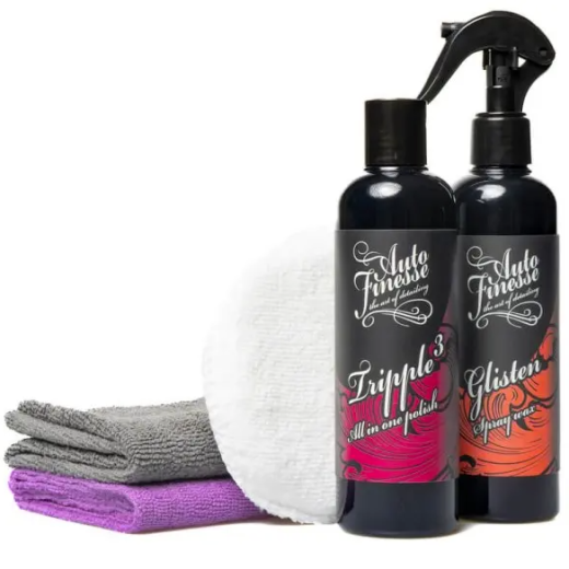 Un kit mic pentru lustruire rapidă și ceară de la Auto Finesse