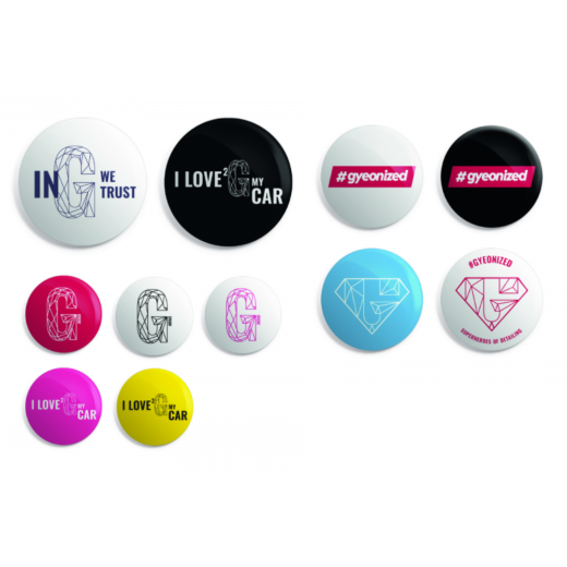 Insigne Gyeon Mix of Gyeon Badges (100 pcs) 37/44/56 mm